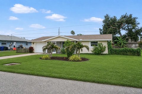 House in Venice, Florida 2 bedrooms, 111.76 sq.m. № 2350186 - photo 3