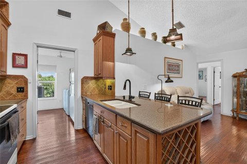 Casa en venta en Valrico, Florida, 4 dormitorios, 189.89 m2 № 2377464 - foto 9