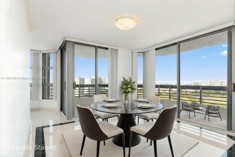 Купить кондоминиум в Авентура, Флорида 2 спальни, 126.44м2, № 1947192 - фото 6