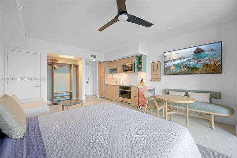 Condominio en alquiler en Miami, Florida, 34.75 m2 № 2339941 - foto 4