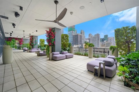 Condominio en alquiler en Miami, Florida, 34.75 m2 № 2339941 - foto 16