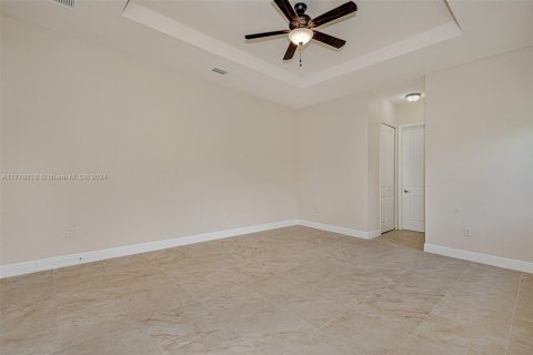 House in Palmetto Bay, Florida 4 bedrooms, 209.4 sq.m. № 1463101 - photo 15
