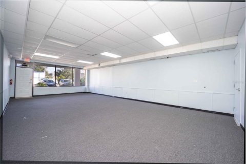 Immobilier commercial à louer à Eustis, Floride: 1522.58 m2 № 1531256 - photo 15