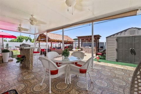 House in Miami, Florida 2 bedrooms, 86.96 sq.m. № 1896193 - photo 21