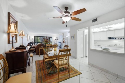 Condo in Sarasota, Florida, 3 bedrooms № 2398695 - photo 8