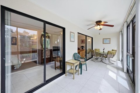 Condo in Sarasota, Florida, 3 bedrooms № 2398695 - photo 23