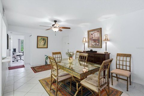 Condo in Sarasota, Florida, 3 bedrooms № 2398695 - photo 9