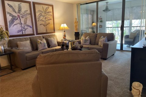 Condo in Weston, Florida, 2 bedrooms  № 2026856 - photo 11