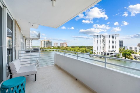 Condo in Fort Lauderdale, Florida, 1 bedroom  № 2018152 - photo 12