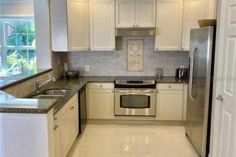 Condominio en venta en Four Corners, Florida, 3 dormitorios, 162.95 m2 № 1538475 - foto 4