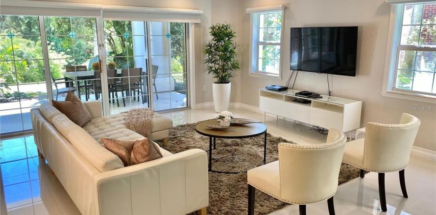 Condominio en Four Corners, Florida, 3 dormitorios № 1538475