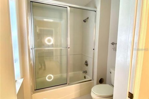 Condominio en venta en Four Corners, Florida, 3 dormitorios, 162.95 m2 № 1538475 - foto 19