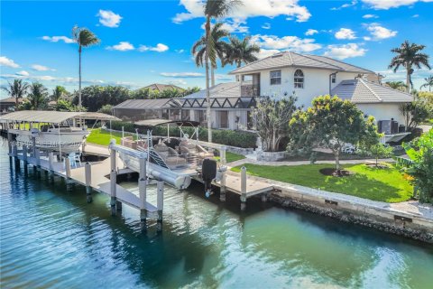Villa ou maison à vendre à Marco Island, Floride: 5 chambres № 2004977 - photo 2