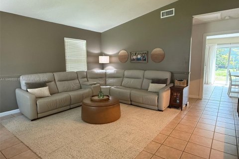 Villa ou maison à vendre à Davie, Floride: 3 chambres, 134.99 m2 № 1846262 - photo 10