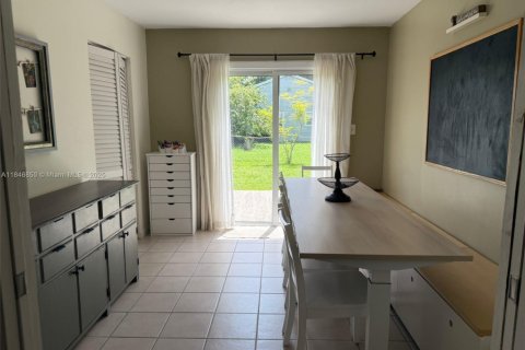 Villa ou maison à vendre à Davie, Floride: 3 chambres, 134.99 m2 № 1846262 - photo 8