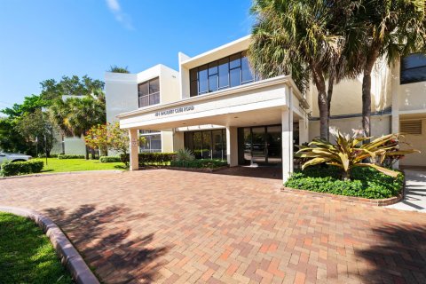 Condo in Weston, Florida, 2 bedrooms № 2186500 - photo 27