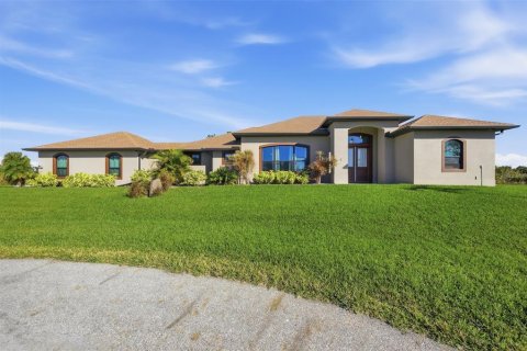 Casa en Placida, Florida 3 dormitorios, 188.59 m2 № 2144135