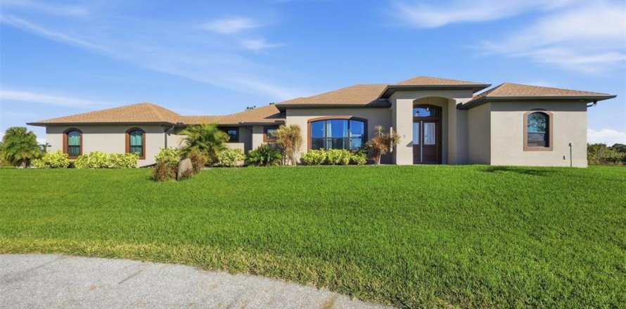 Casa en Placida, Florida 3 dormitorios, 188.59 m2 № 2144135