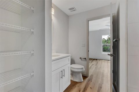 Купить виллу или дом в Норт-Порт, Флорида 5 комнат, 95.69м2, № 2143362 - фото 26