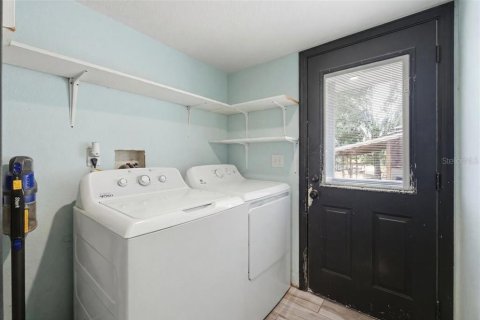 House in Polk City, Florida 3 bedrooms, 169.83 sq.m. № 2224383 - photo 25