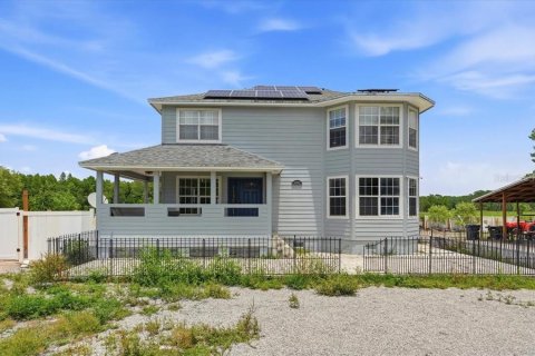 House in Polk City, Florida 3 bedrooms, 169.83 sq.m. № 2224383