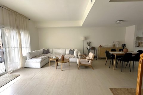 Copropriété à louer à Miami, Floride: 3 chambres, 140.75 m2 № 1955824 - photo 3