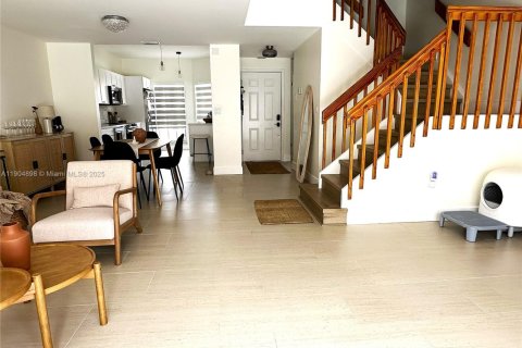 Copropriété à louer à Miami, Floride: 3 chambres, 140.75 m2 № 1955824 - photo 7