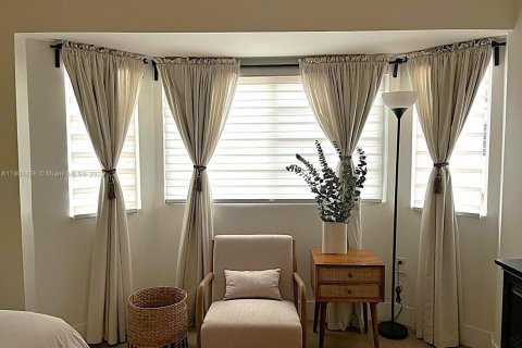 Copropriété à louer à Miami, Floride: 3 chambres, 140.75 m2 № 1955824 - photo 14