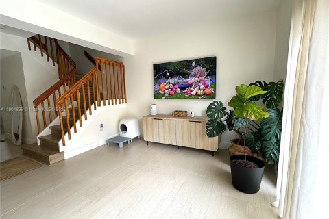 Copropriété à louer à Miami, Floride: 3 chambres, 140.75 m2 № 1955824 - photo 6