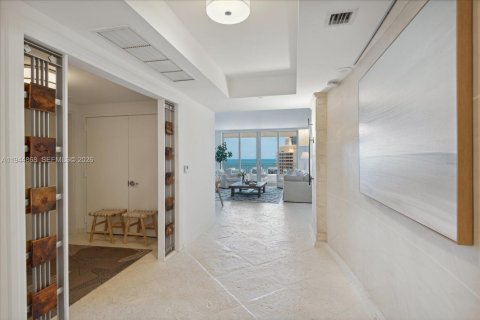 Condo in Key Biscayne, Florida, 3 bedrooms  № 2001474