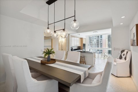 Condo in Key Biscayne, Florida, 3 bedrooms  № 2001474 - photo 6