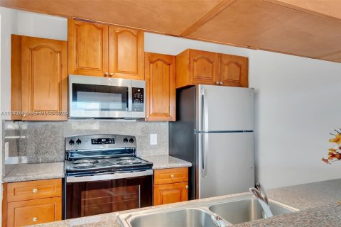 Снять в аренду кондоминиум в Дорал, Флорида 1 спальня, 65.96м2, № 2005531 - фото 17