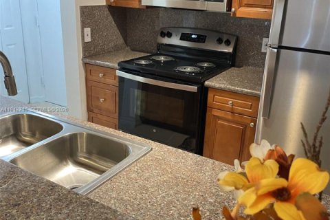 Снять в аренду кондоминиум в Дорал, Флорида 1 спальня, 65.96м2, № 2005531 - фото 10