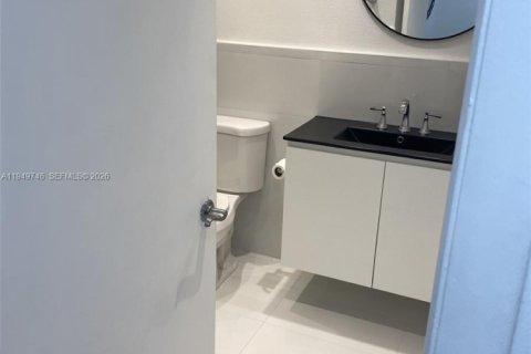 Снять в аренду кондоминиум в Дорал, Флорида 1 спальня, 65.96м2, № 2005531 - фото 11