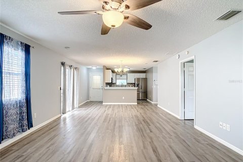 Casa en venta en The Villages, Florida, 1 dormitorio, 88.54 m2 № 1798112 - foto 9