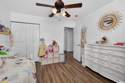 Casa en venta en West Palm Beach, Florida, 3 dormitorios, 155.24 m2 № 2003407 - foto 25