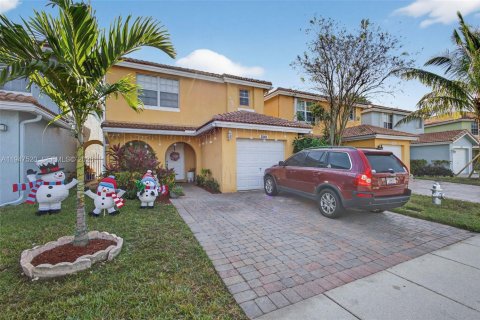 Casa en venta en West Palm Beach, Florida, 3 dormitorios, 155.24 m2 № 2003407 - foto 1