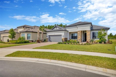 House in Wesley Chapel, Florida 3 bedrooms, 213.3 sq.m. № 1680235 - photo 3