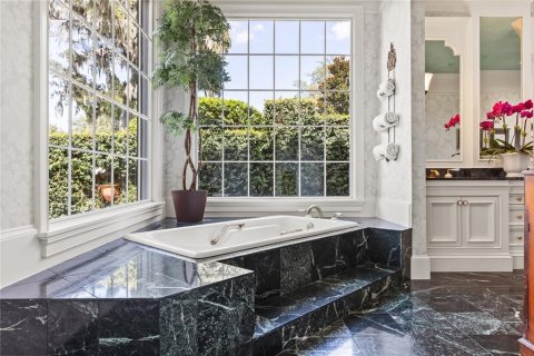 Casa en venta en Longwood, Florida, 4 dormitorios, 460.42 m2 № 1803254 - foto 10