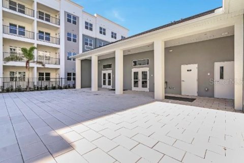 Condo in Orlando, Florida, 3 bedrooms № 2220837 - photo 3