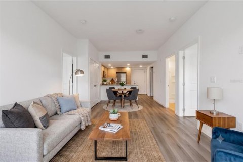 Condo in Orlando, Florida, 3 bedrooms № 2220837 - photo 15
