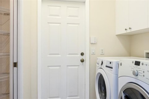 Casa en venta en Sarasota, Florida, 4 dormitorios, 188.5 m2 № 1835511 - foto 16