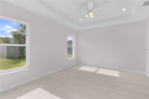 House in Ocklawaha, Florida 3 bedrooms, 146.69 sq.m. № 2324903 - photo 21