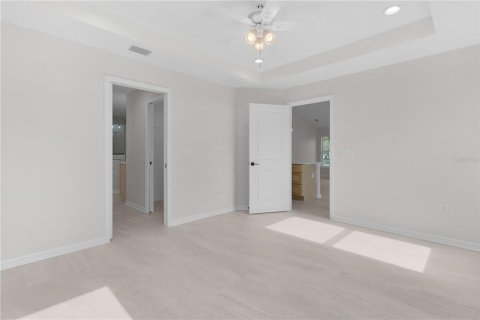 House in Ocklawaha, Florida 3 bedrooms, 146.69 sq.m. № 2324903 - photo 23