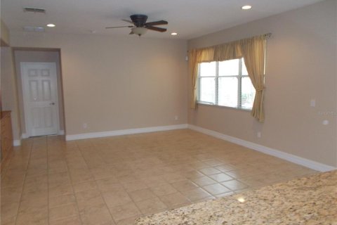 Casa en alquiler en Orlando, Florida, 3 dormitorios, 218.97 m2 № 1825015 - foto 8
