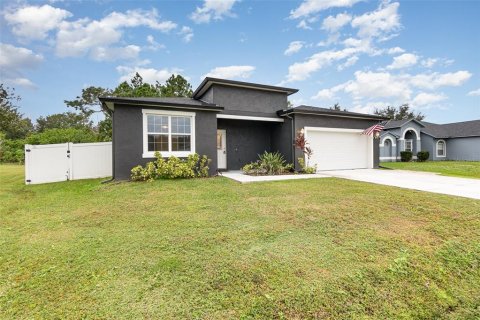 Casa en Kissimmee, Florida 4 dormitorios, 164.53 m2 № 2093862