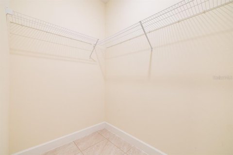 Casa en alquiler en Kissimmee, Florida, 4 dormitorios, 164.53 m2 № 2093862 - foto 28