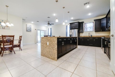 Casa en alquiler en Kissimmee, Florida, 4 dormitorios, 164.53 m2 № 2093862 - foto 10