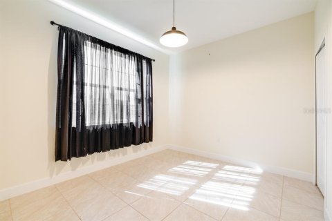 Casa en alquiler en Kissimmee, Florida, 4 dormitorios, 164.53 m2 № 2093862 - foto 30