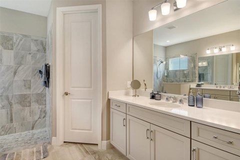 Casa en venta en Sarasota, Florida, 4 dormitorios, 281.31 m2 № 1736627 - foto 17